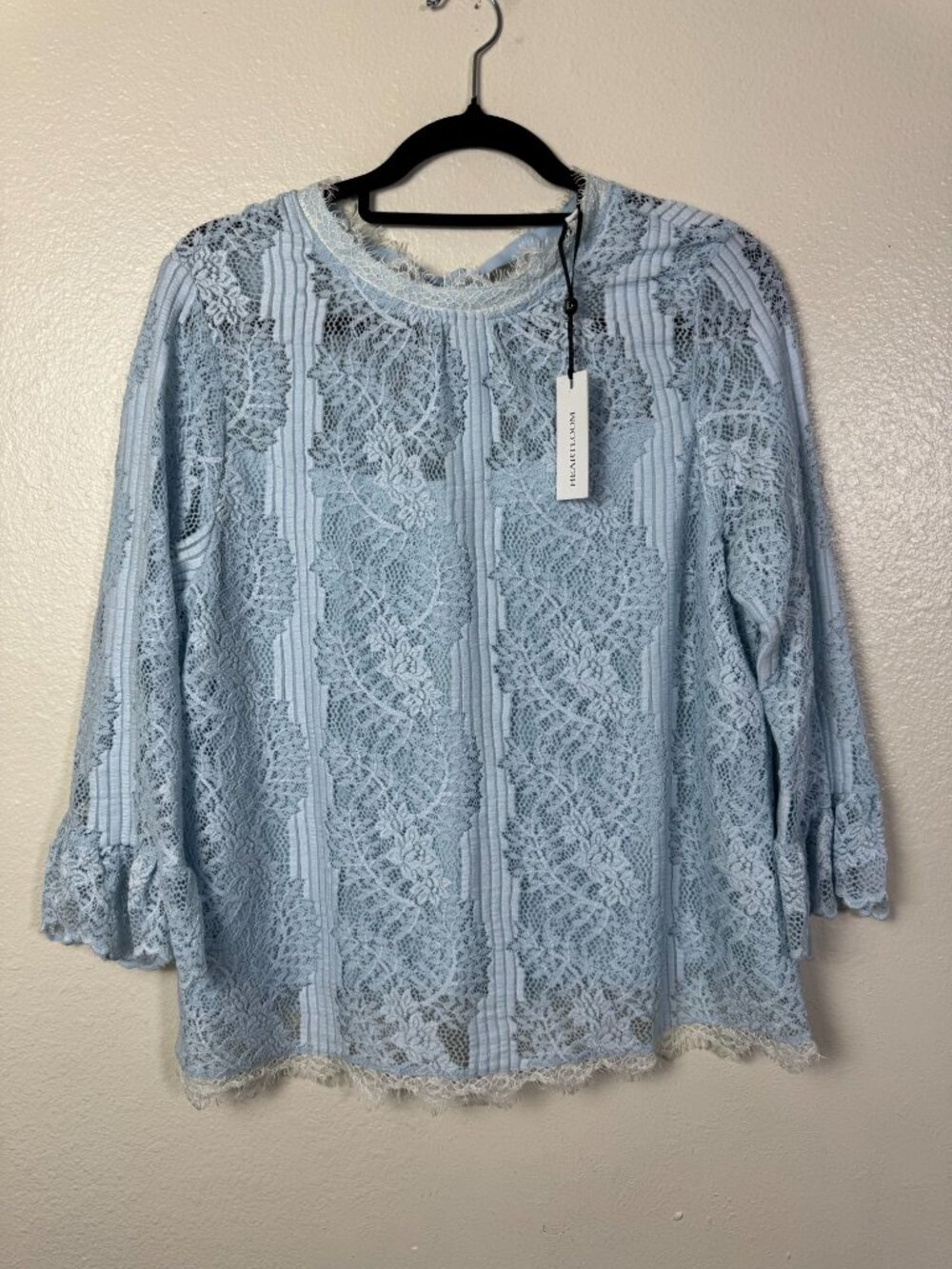 NEW Heartloom Womens Blue Lace Embroidered Top 3/4 Flare Sleeves Size Large‎